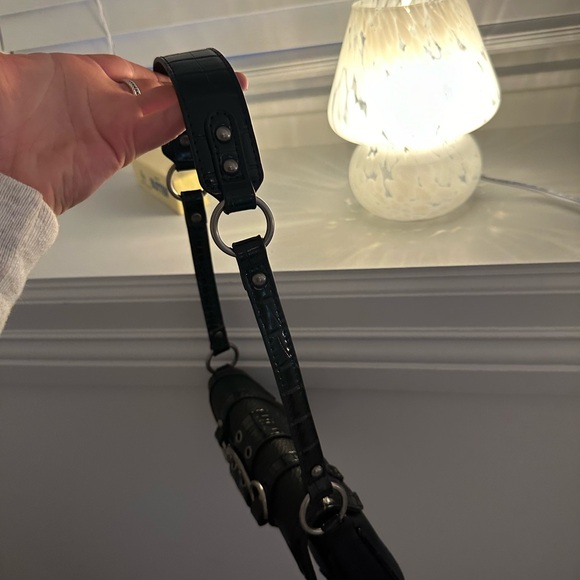 Urban Outfitters Jade Baguette Bag - Picture 5 of 5